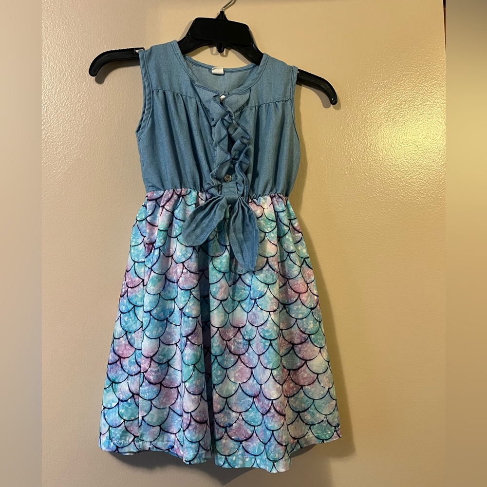 Girls size 6 Mermaid dress